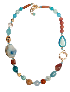 Бусы из микса полудрагоценных и недрагоценных вставок (бижутерия)