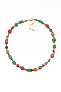 Бусы из микса полудрагоценных вставок (бижутерия)